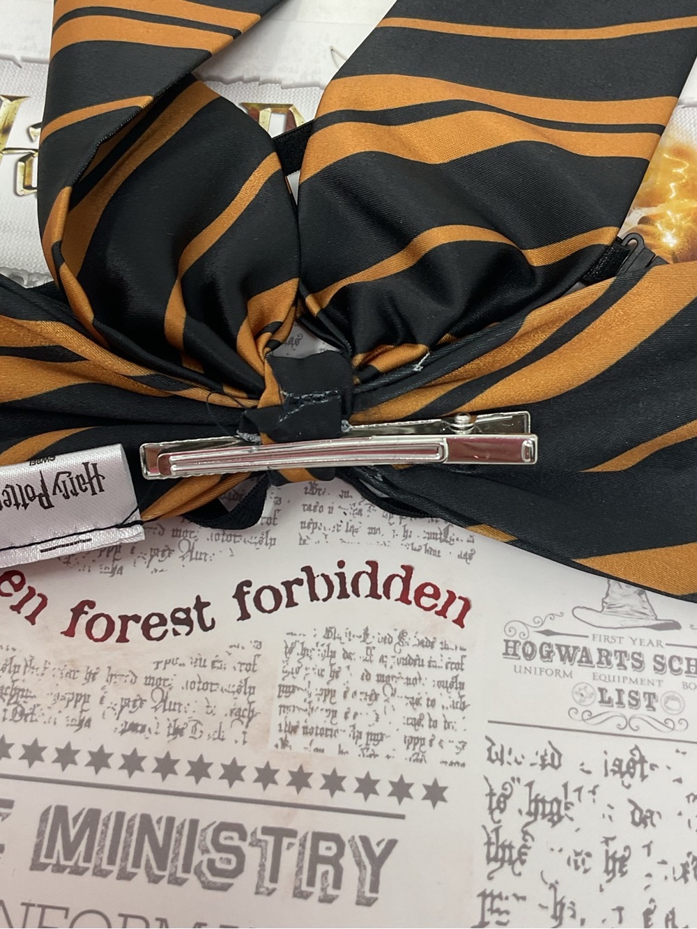 Harry Potter Black and Gold Striped Bow Tie - Picture 2 of 3